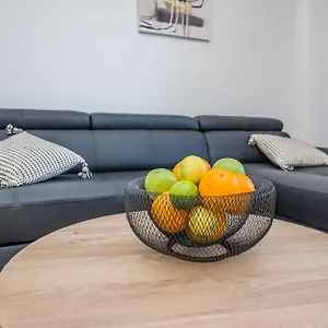 https://apartments-maella.hotelinzadar.com